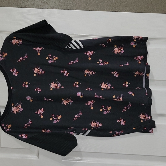 Lightweight top - Picture 3 of 3